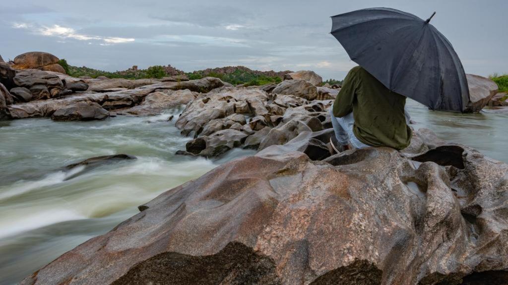 Leo Woods Hampi River View Ξενοδοχείο Εξωτερικό φωτογραφία